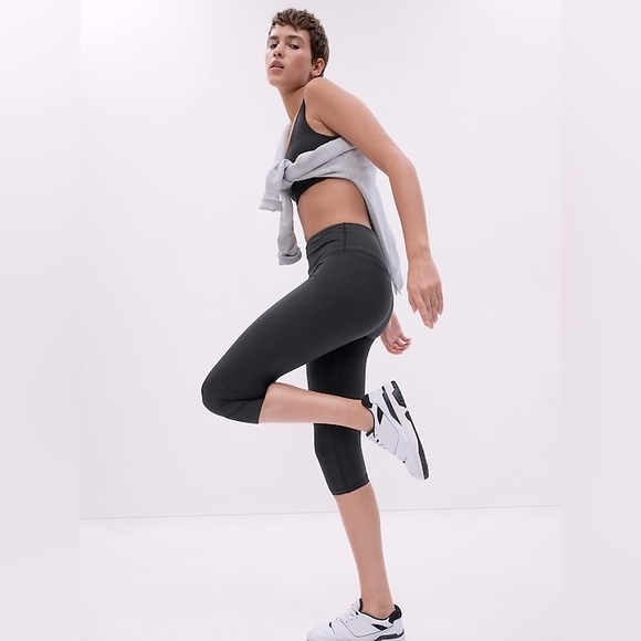 GAP high-rise capri-length compression legging Charcoal gray M nwt - Picture 8 of 8